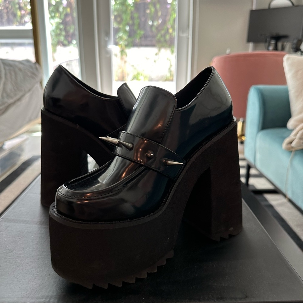 Widow - Platform Loafers